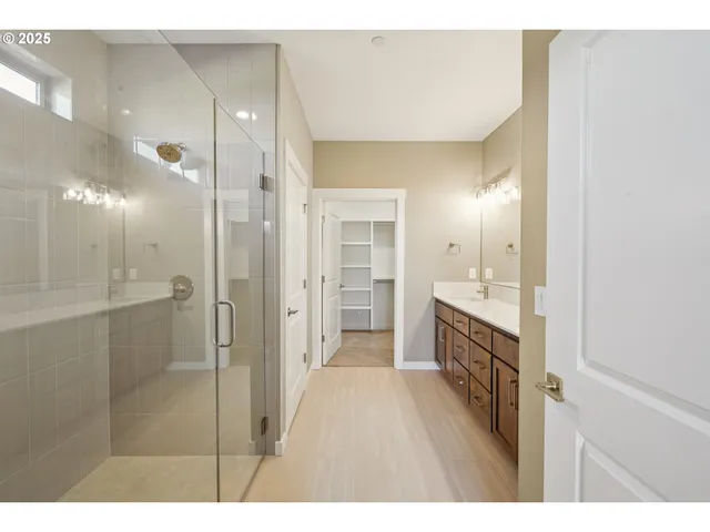 $669,900 | 148 East 24th Circle, La Center, WA 98629