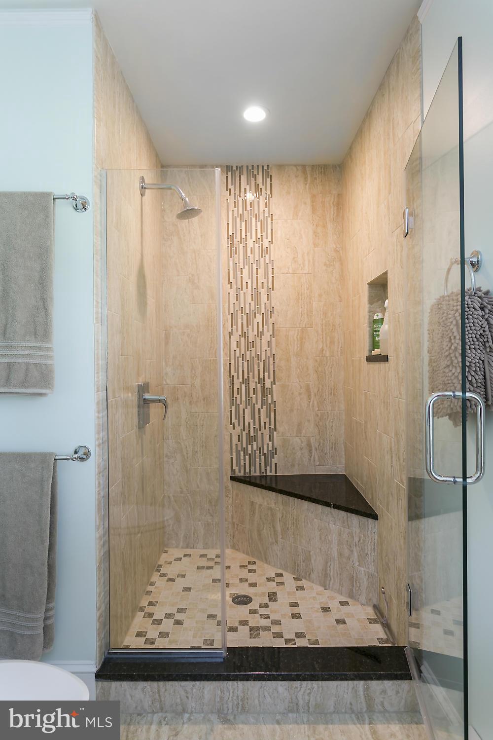 606 Kingston Road Baltimore, MD 21212 - Photo 16 of 30 Bath (Master)