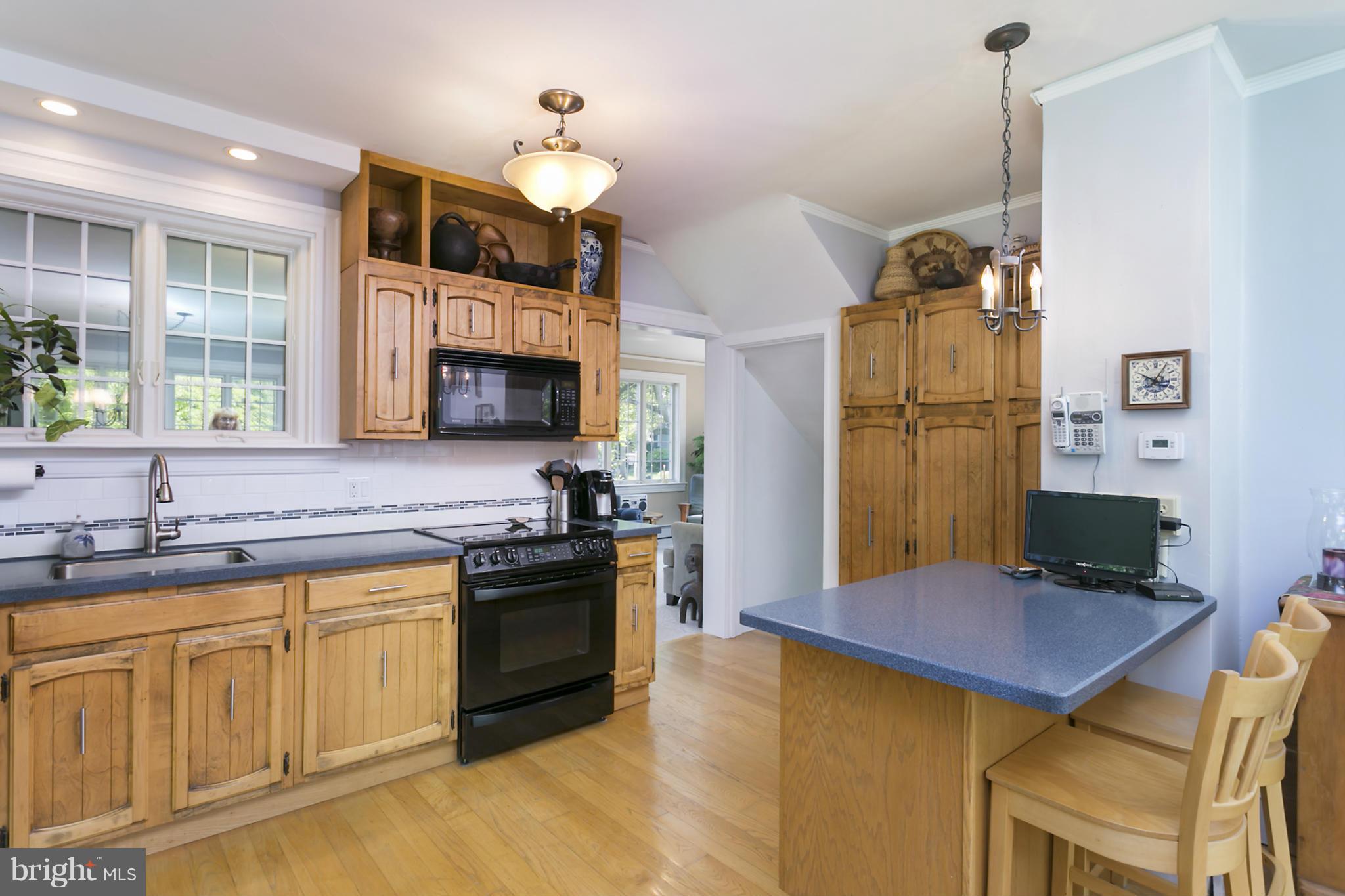 606 Kingston Road Baltimore, MD 21212 - Photo 9 of 30 Kitchen