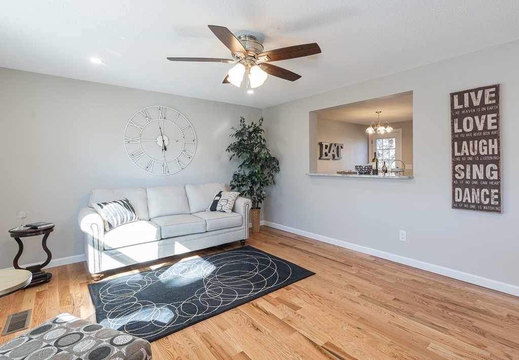 251 Senator Street Springfield, MA 01129 - Photo 14 of 39