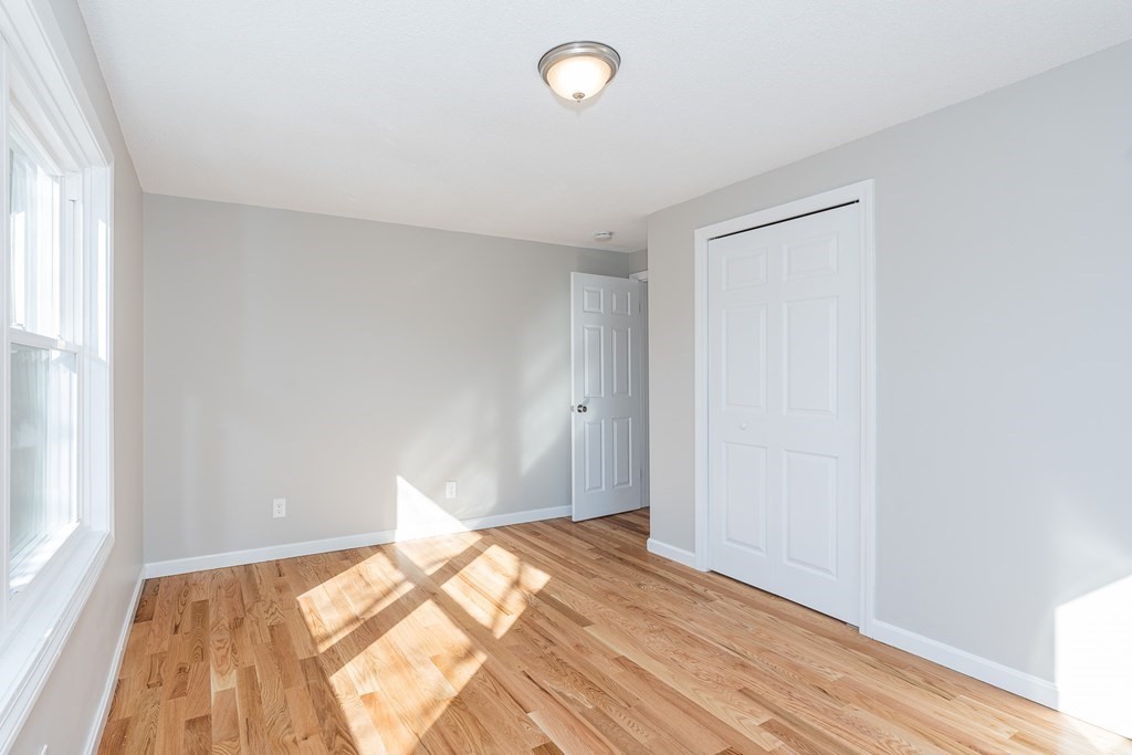 251 Senator Street Springfield, MA 01129 - Photo 20 of 39