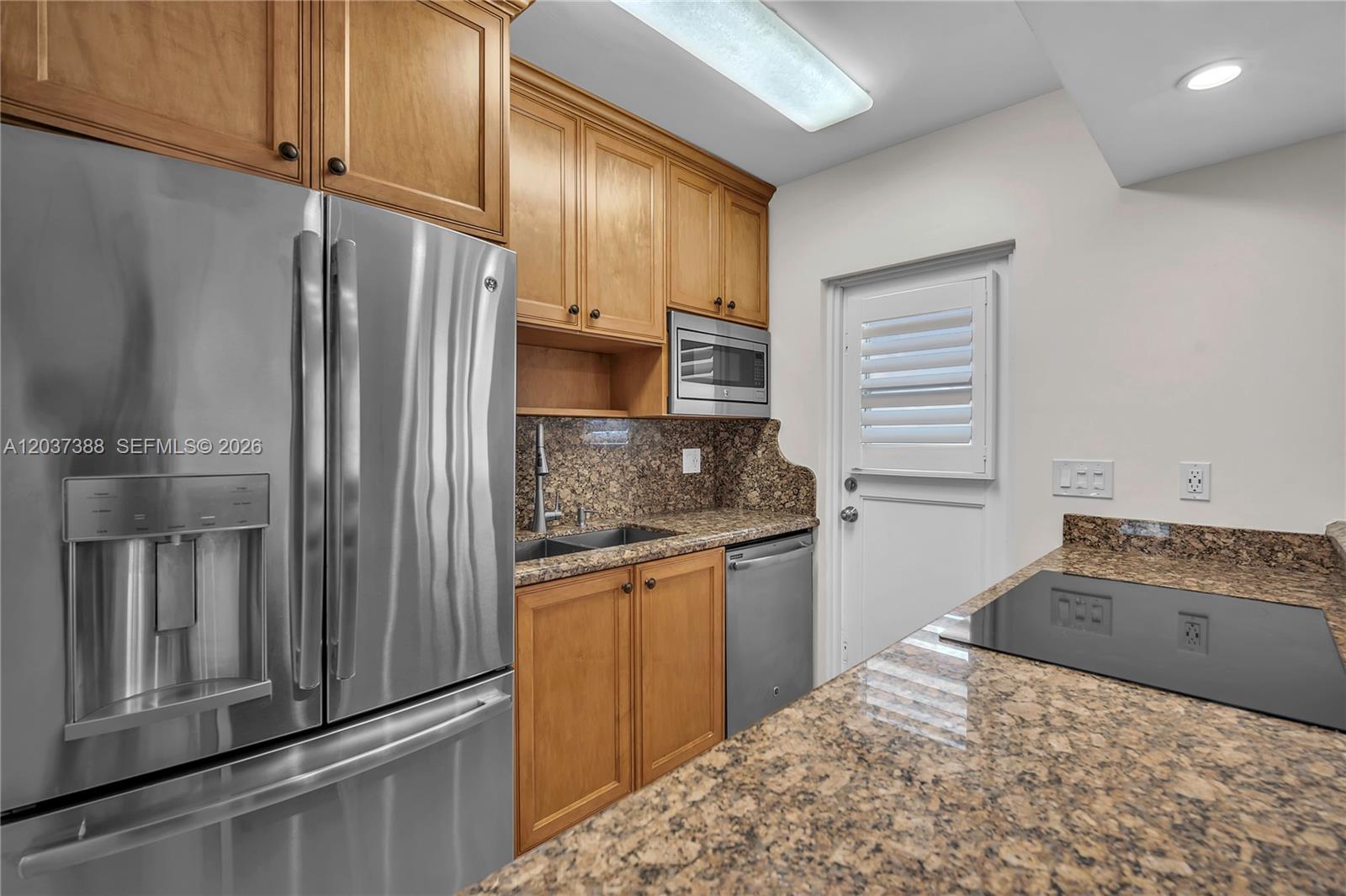 901 South Surf Road, Unit 506 Hollywood, FL 33019 - Photo 8 of 36