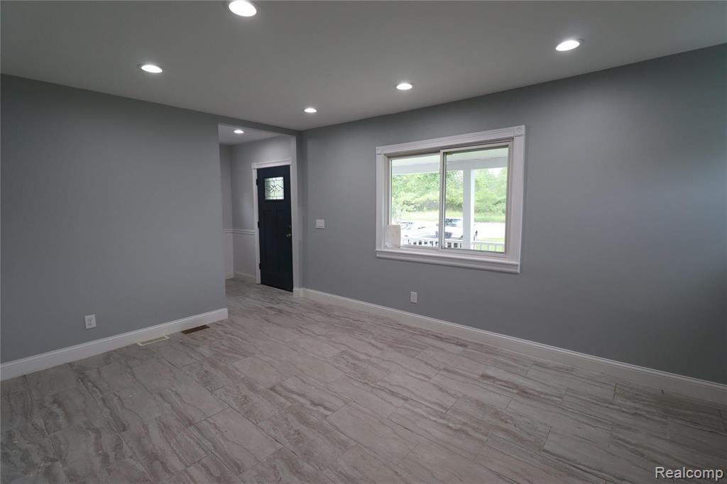 3820 Merriman Road Wayne, MI 48184 - Photo 13 of 33