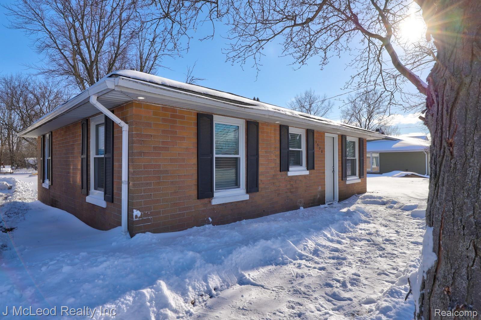 3530 Roosevelt Street Saginaw, MI 48604 - Photo 3 of 32 3530 Roosevelt 48604-3.jpg