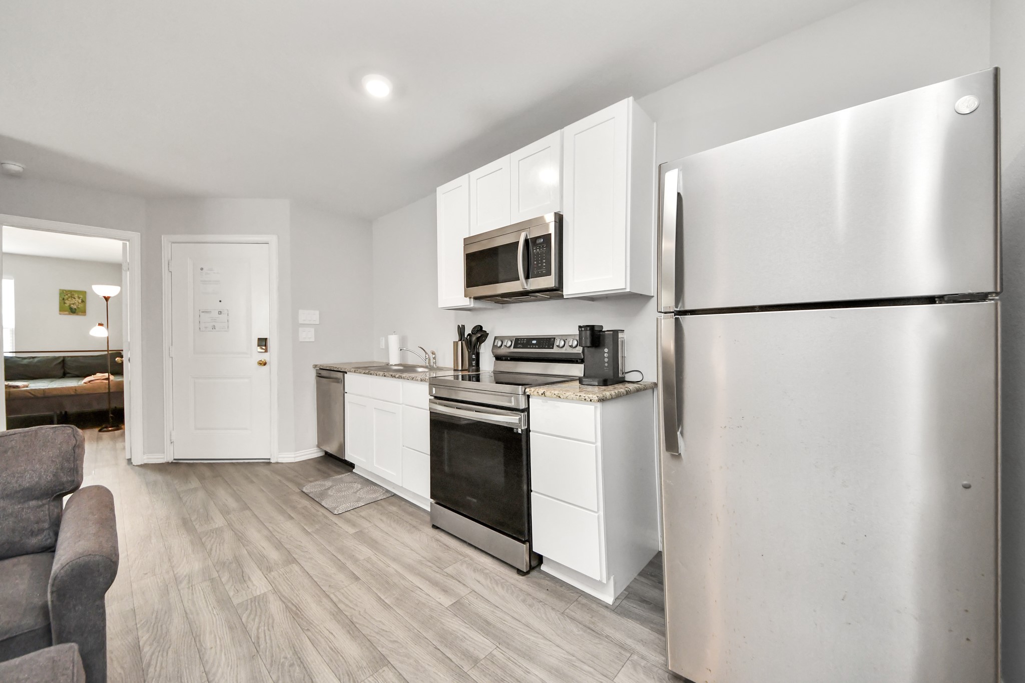 9027 Madera Road, Unit B Houston, TX 77078 - Photo 11 of 50