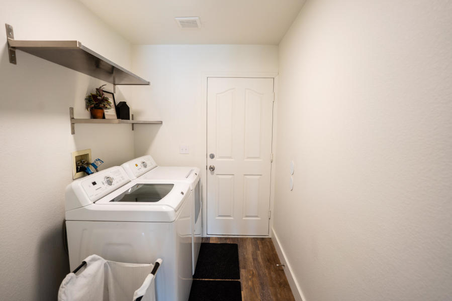 1978 Charade Way Redding, CA 96003 - Photo 10 of 10 charade laundry room