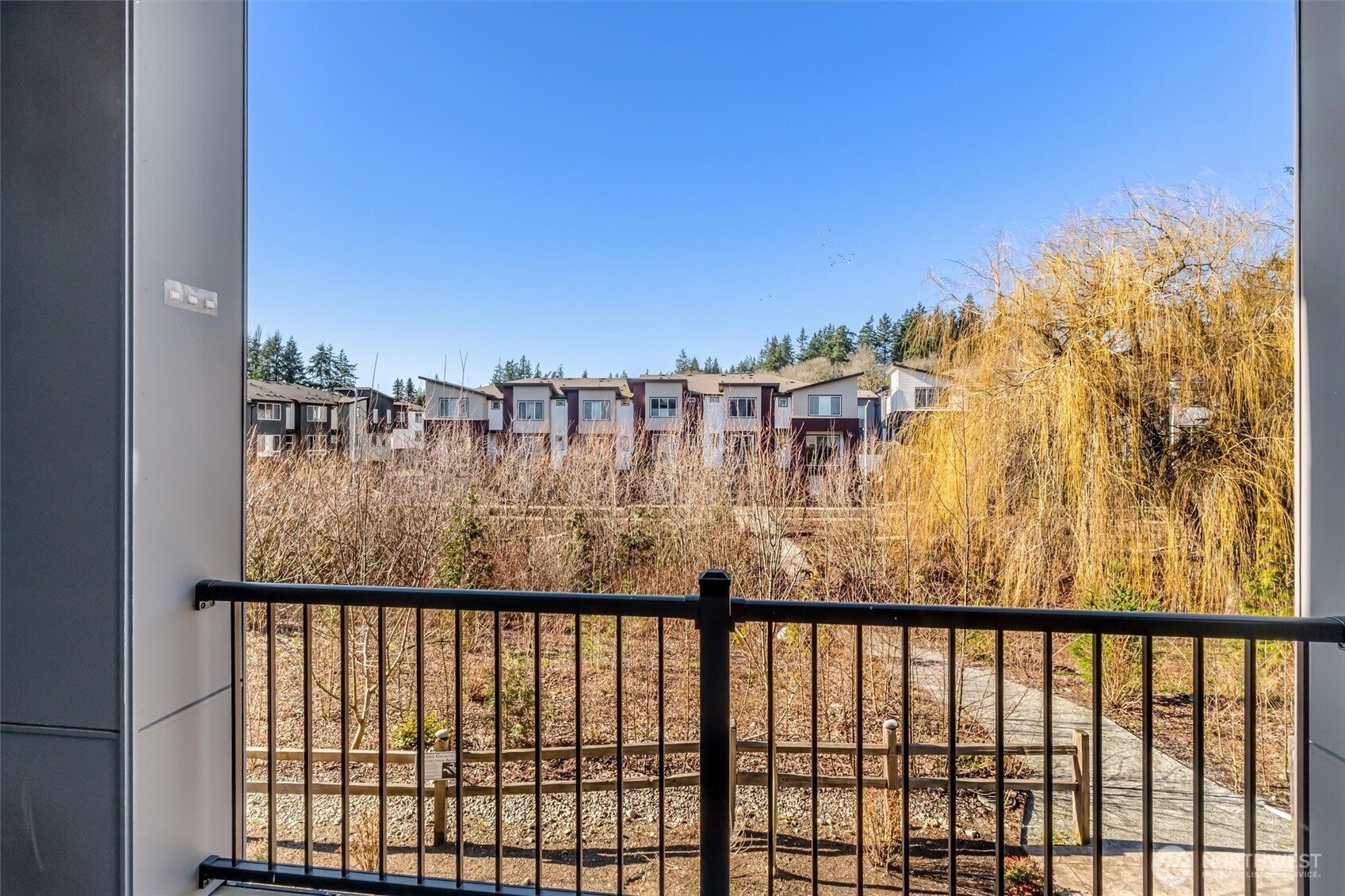23712 8th Drive Southeast, Unit E Bothell, WA 98021 - Photo 31 of 37