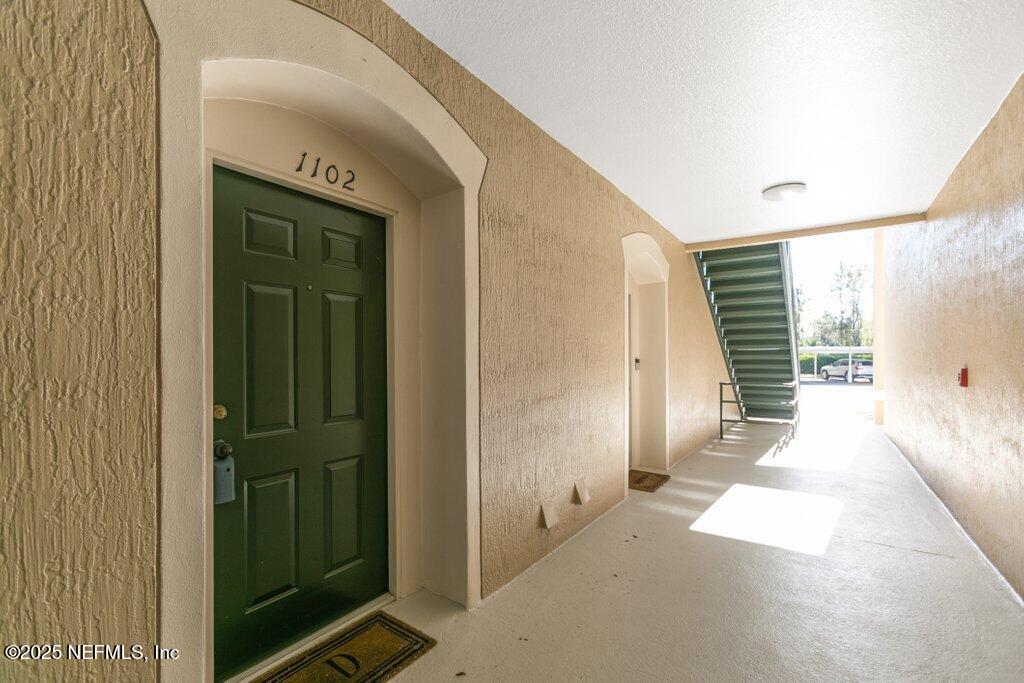 7990 Baymeadows Road East, Unit 1102 Jacksonville, FL 32256 - Photo 4 of 35 7990 Baymeadows Rd E Unit 1102 (4).jpg-S