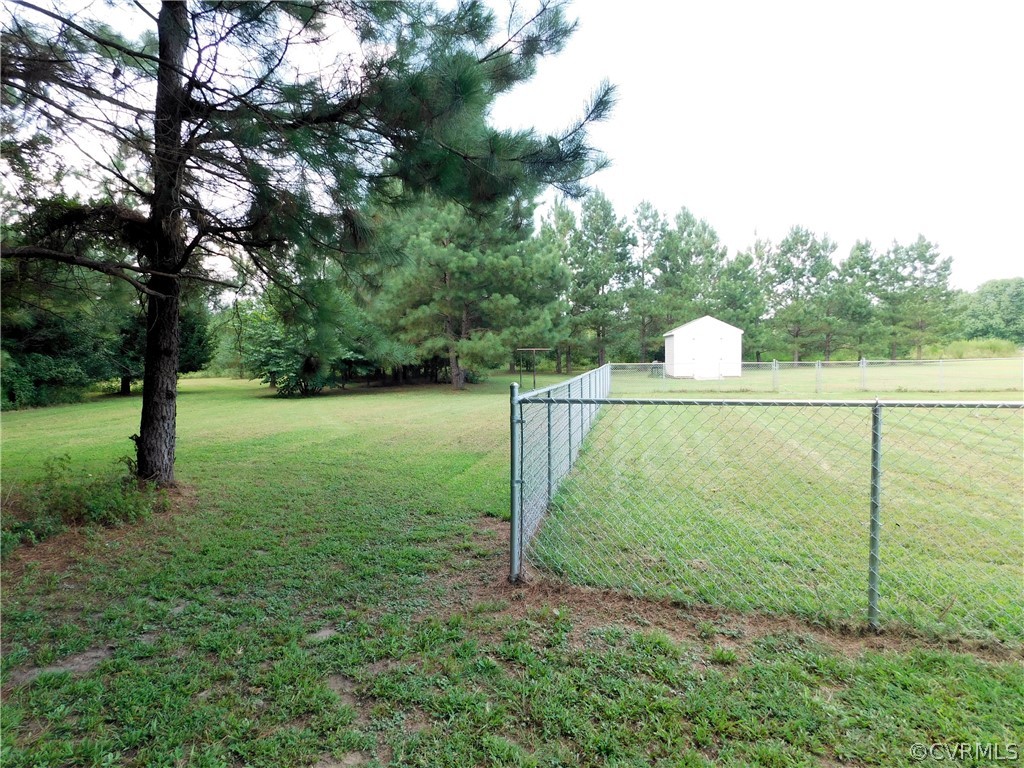6850 Tatum Road Disputanta, VA 23842 - Photo 13 of 38 Gallery Image 13