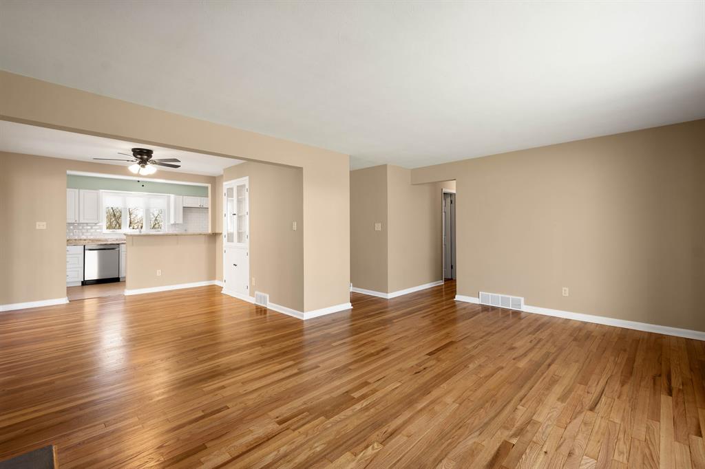 103 Lincoln Road Clairton, PA 15025 - Photo 14 of 36