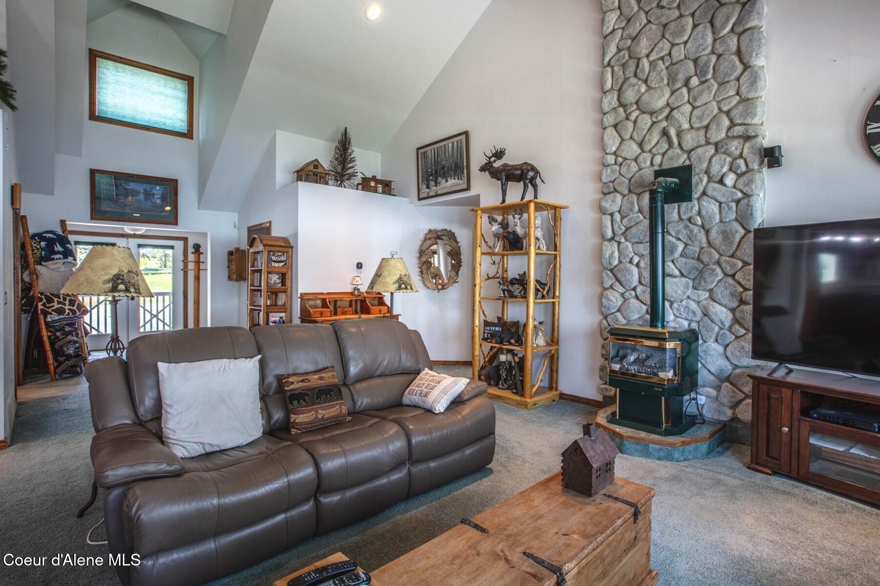 433 Campbell Point Road Laclede, ID 83841 - Photo 20 of 70 Entry to Home and Living Area