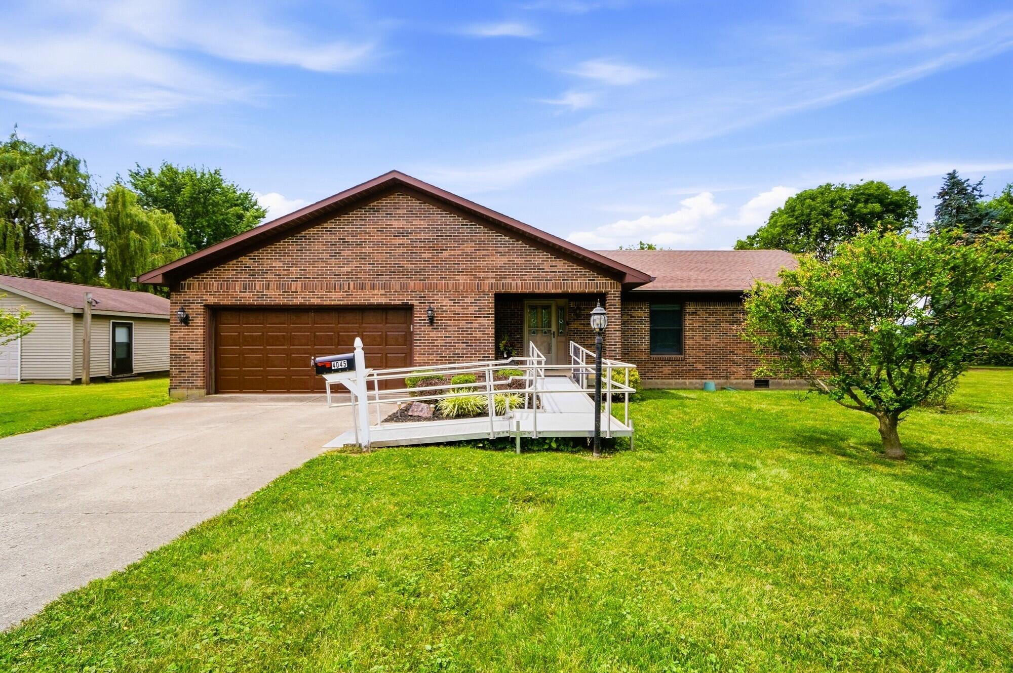 4045 Dialton Road Springfield, OH 45502 - Photo 6 of 60 002