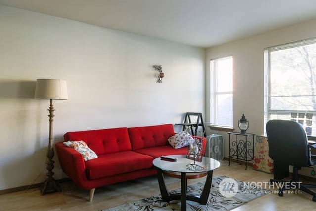 412 11th Avenue, Unit 203 Seattle, WA 98122 - Photo 5 of 15