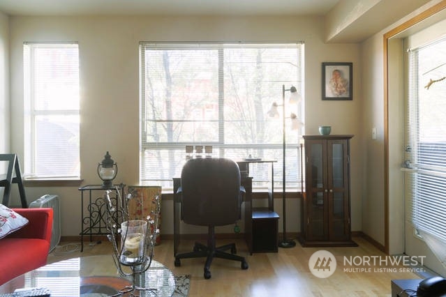 412 11th Avenue, Unit 203 Seattle, WA 98122 - Photo 8 of 15