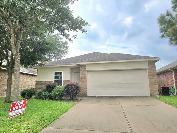 $1,900 | 18319 Tuscana Shores Drive, Cypress, TX 77433