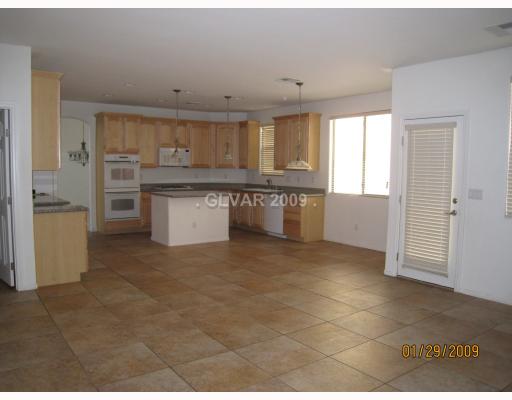 2768 Craigmillar Street Henderson, NV 89044 - Photo 2 of 9 Kitchen.