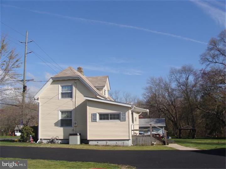 181 North Burlington Road Bridgeton, NJ 08302 - Photo 2 of 7 Gallery Image 2
