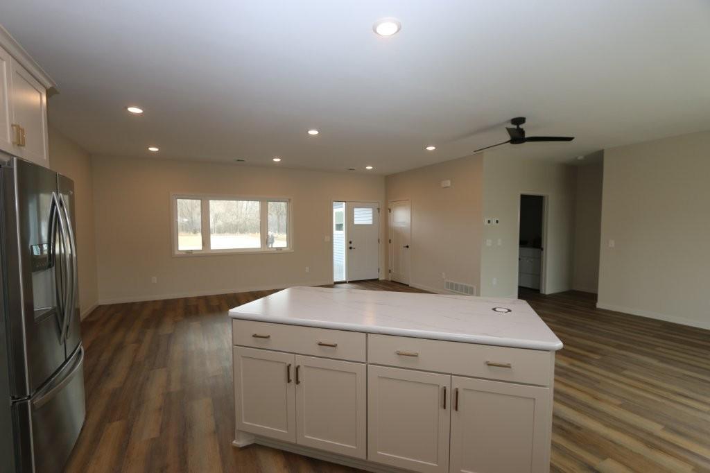 1005 8th Avenue Northwest Perham, MN 56573 - Photo 11 of 16