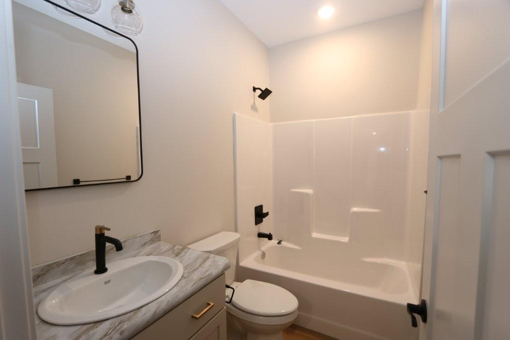 1005 8th Avenue Northwest Perham, MN 56573 - Photo 14 of 16