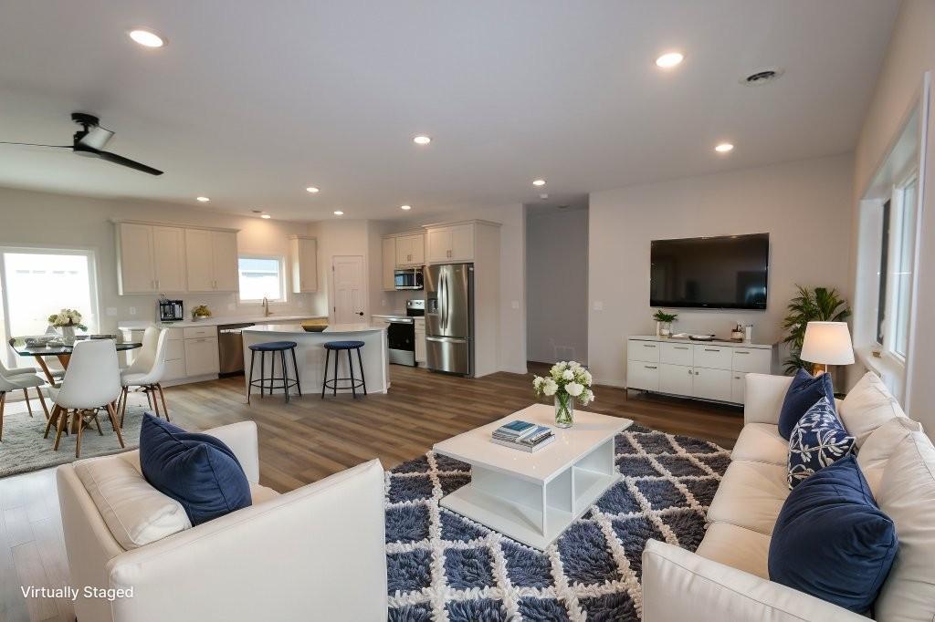 1005 8th Avenue Northwest Perham, MN 56573 - Photo 3 of 16