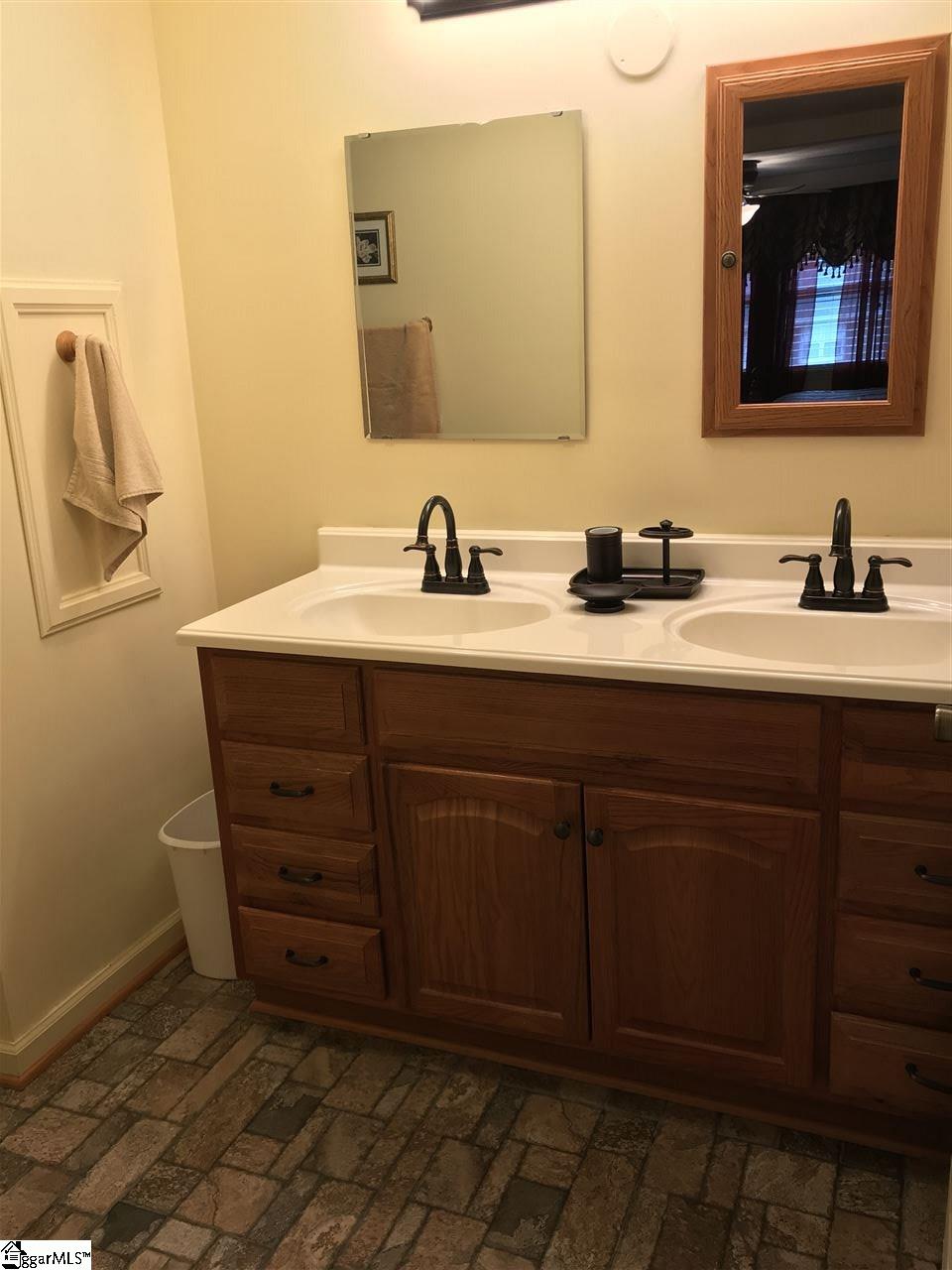 204 White Oak Road Woodruff, SC 29388 - Photo 14 of 30 Gallery Image 14