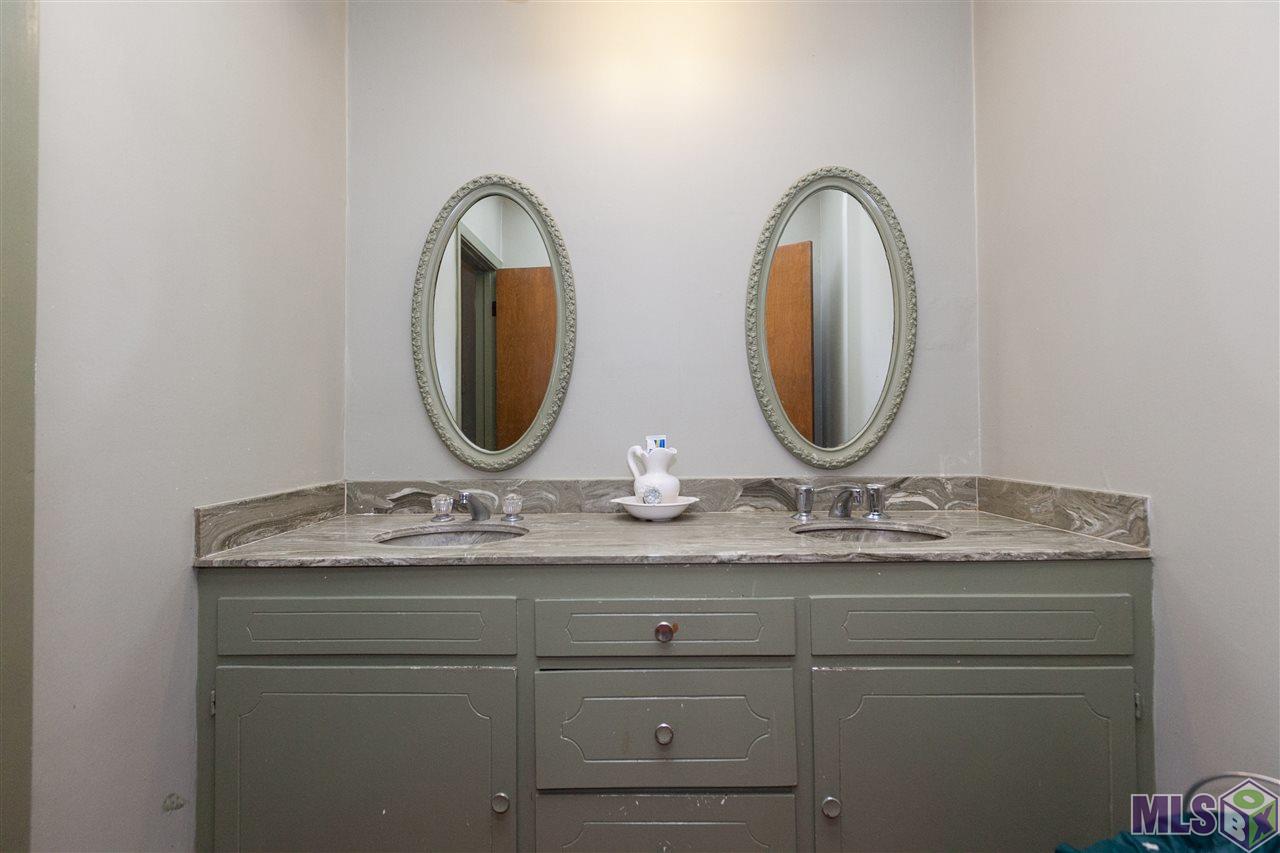 1956 Christian Street Baton Rouge, LA 70808 - Photo 15 of 29 Downstairs Bath