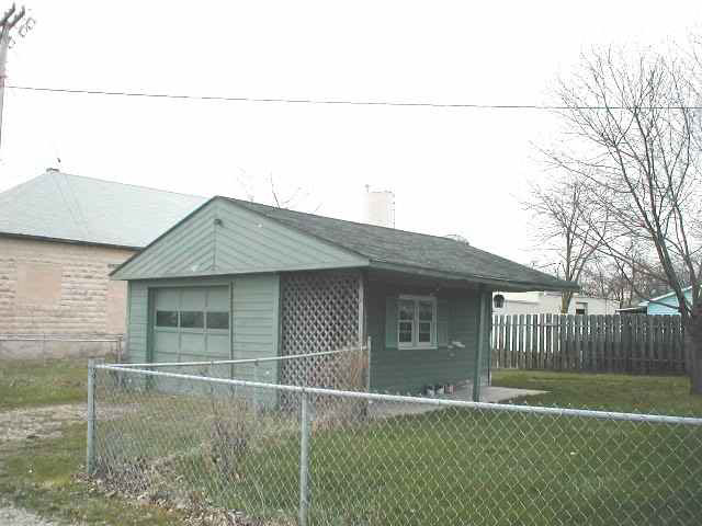 9021 West Mill Road Yorktown, IN 47396 - Photo 4 of 4 Gallery Image 4