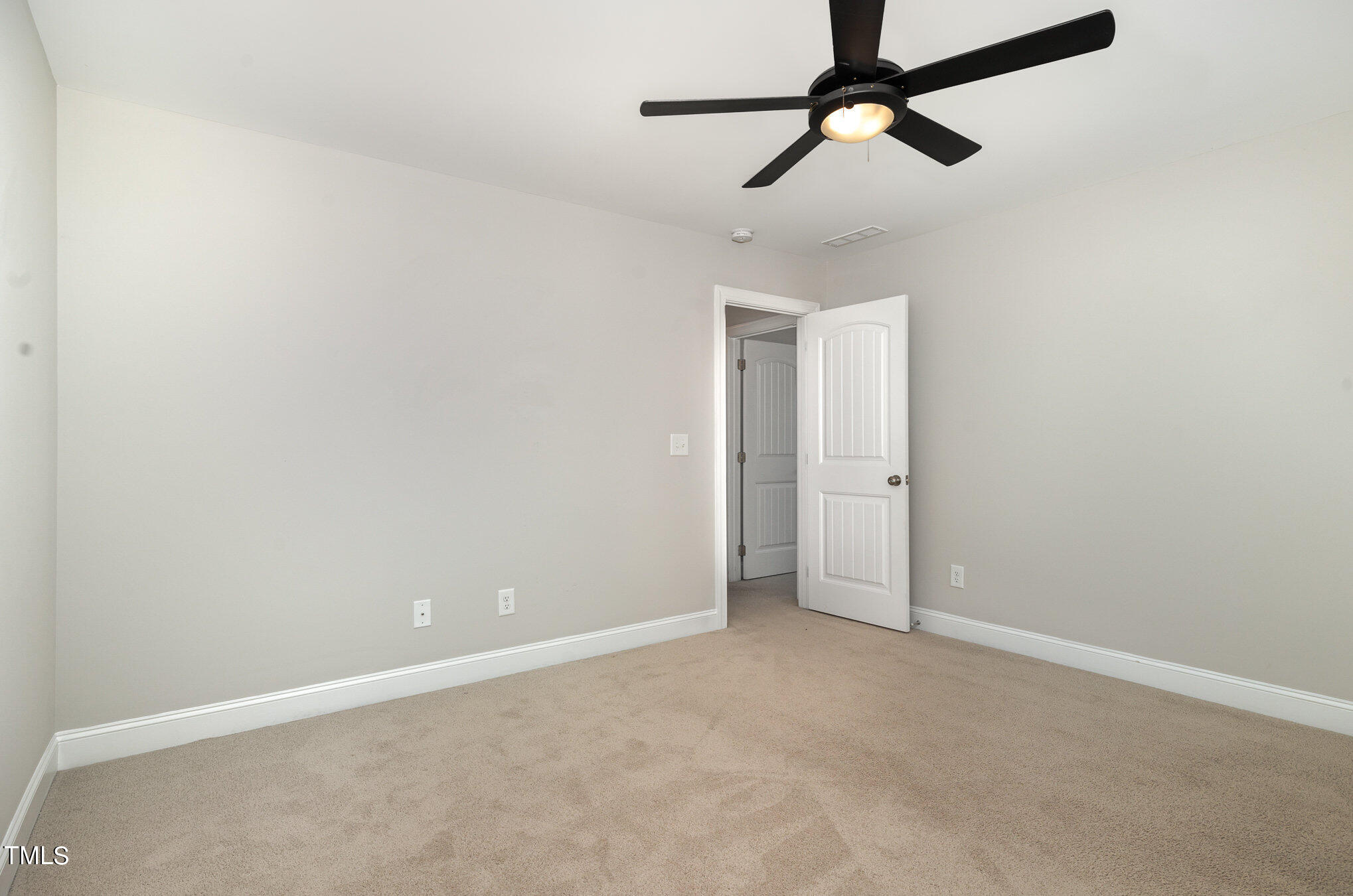 5115 Stowecroft Lane Raleigh, NC 27616 - Photo 15 of 32 016_img_9077-edit