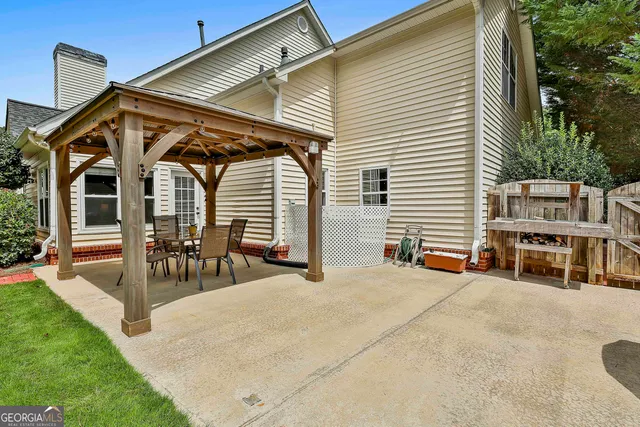 a view of outdoor space with garden and entertaining space