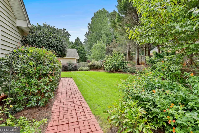 $433,222 | 30 Oak Shores Drive, Newnan, GA 30265