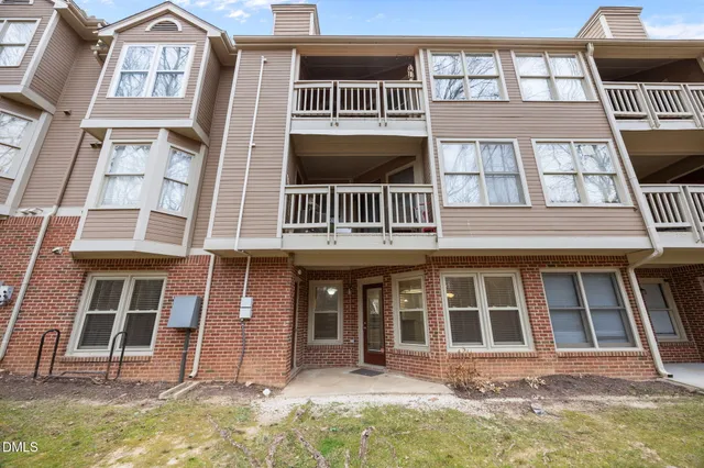 $255,000 | 111 Killam Court, Unit L B, Cary, NC 27513