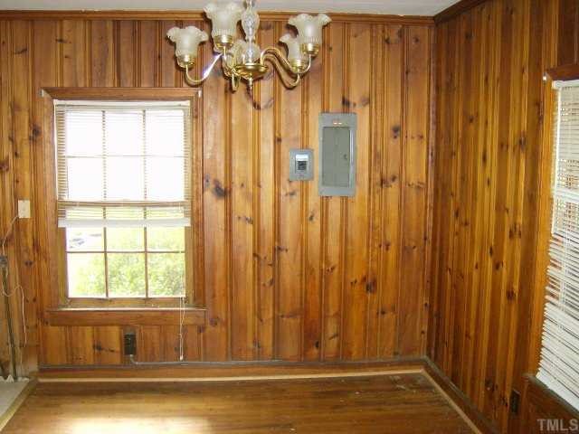 1634 Hamlin Road Durham, NC 27704 - Photo 6 of 7 Gallery Image 6