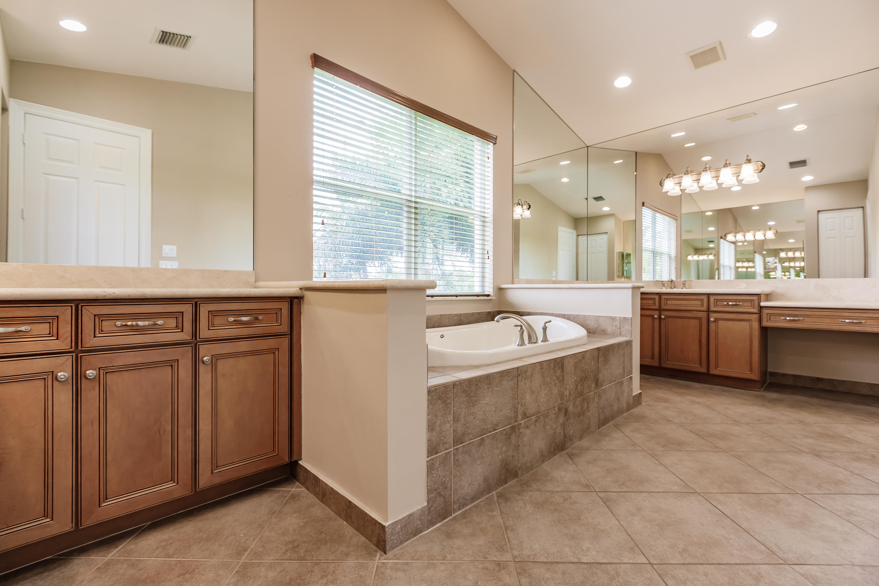 11308 Misty Ridge Way Boynton Beach, FL 33473 - Photo 20 of 49 Photo-53