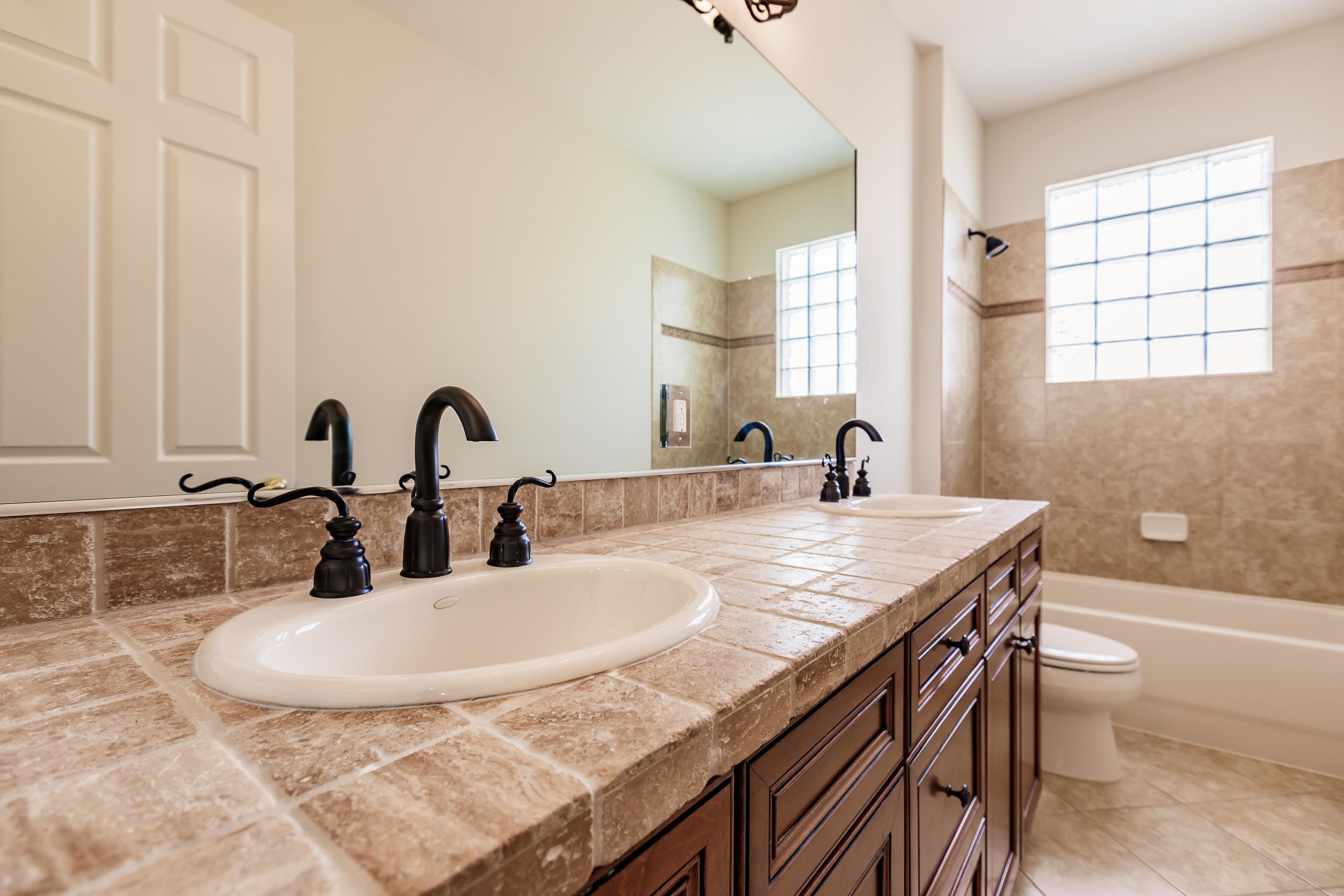 11308 Misty Ridge Way Boynton Beach, FL 33473 - Photo 32 of 49 Hall Bathroom