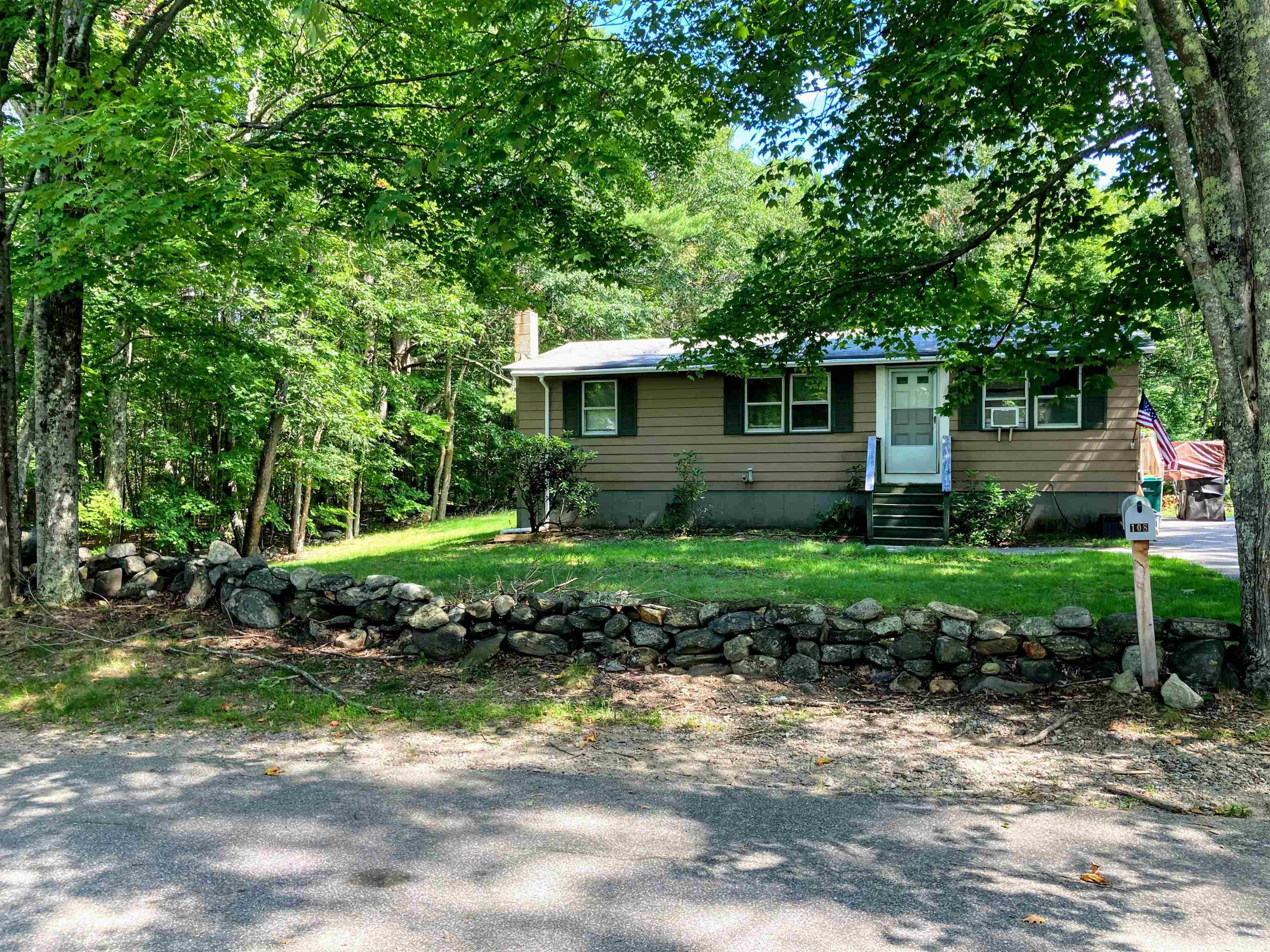 108 Crow Hill Road Rochester, NH 03868 - Photo 2 of 13 Gallery Image 2