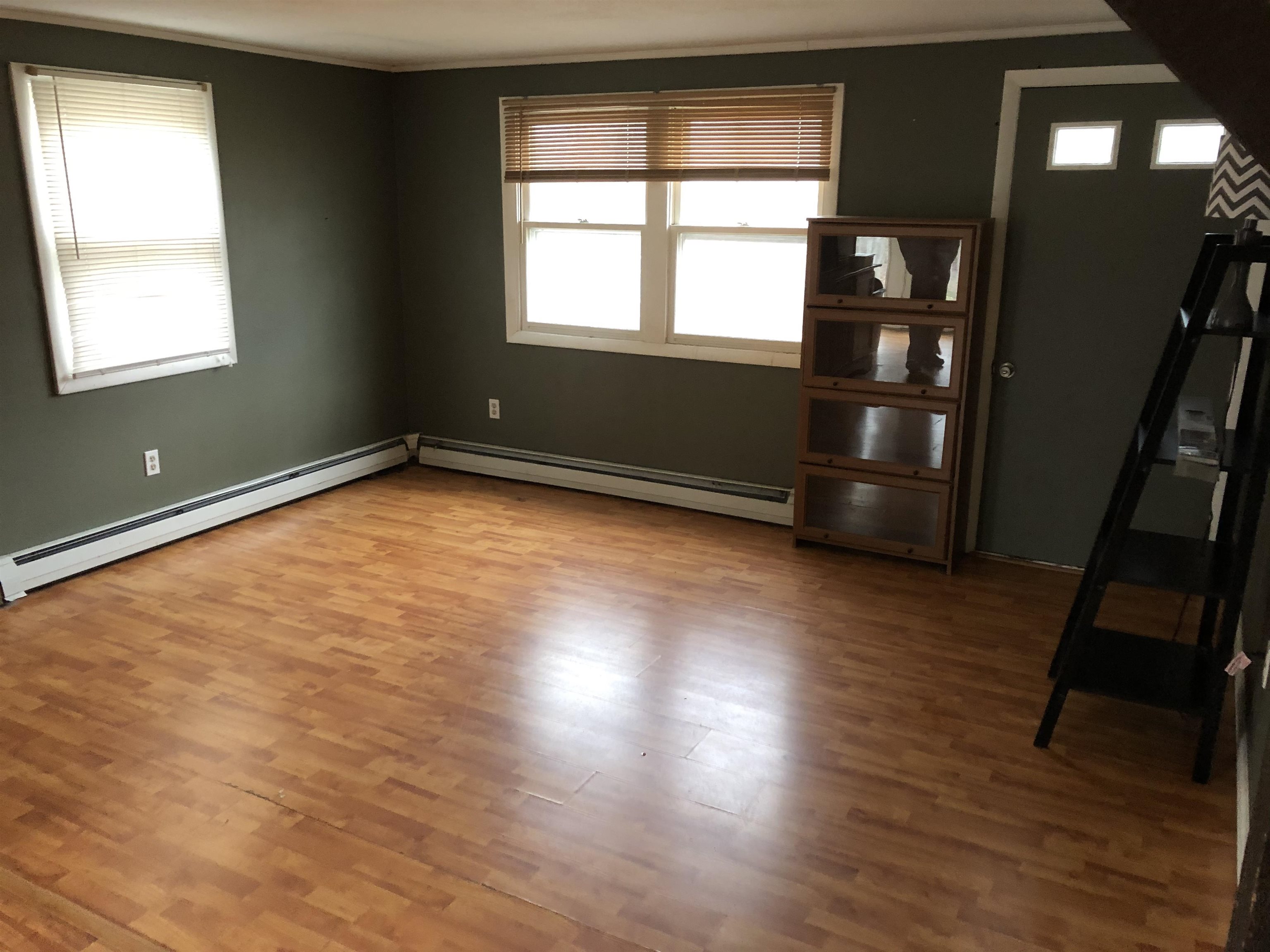108 Crow Hill Road Rochester, NH 03868 - Photo 4 of 13 Gallery Image 4