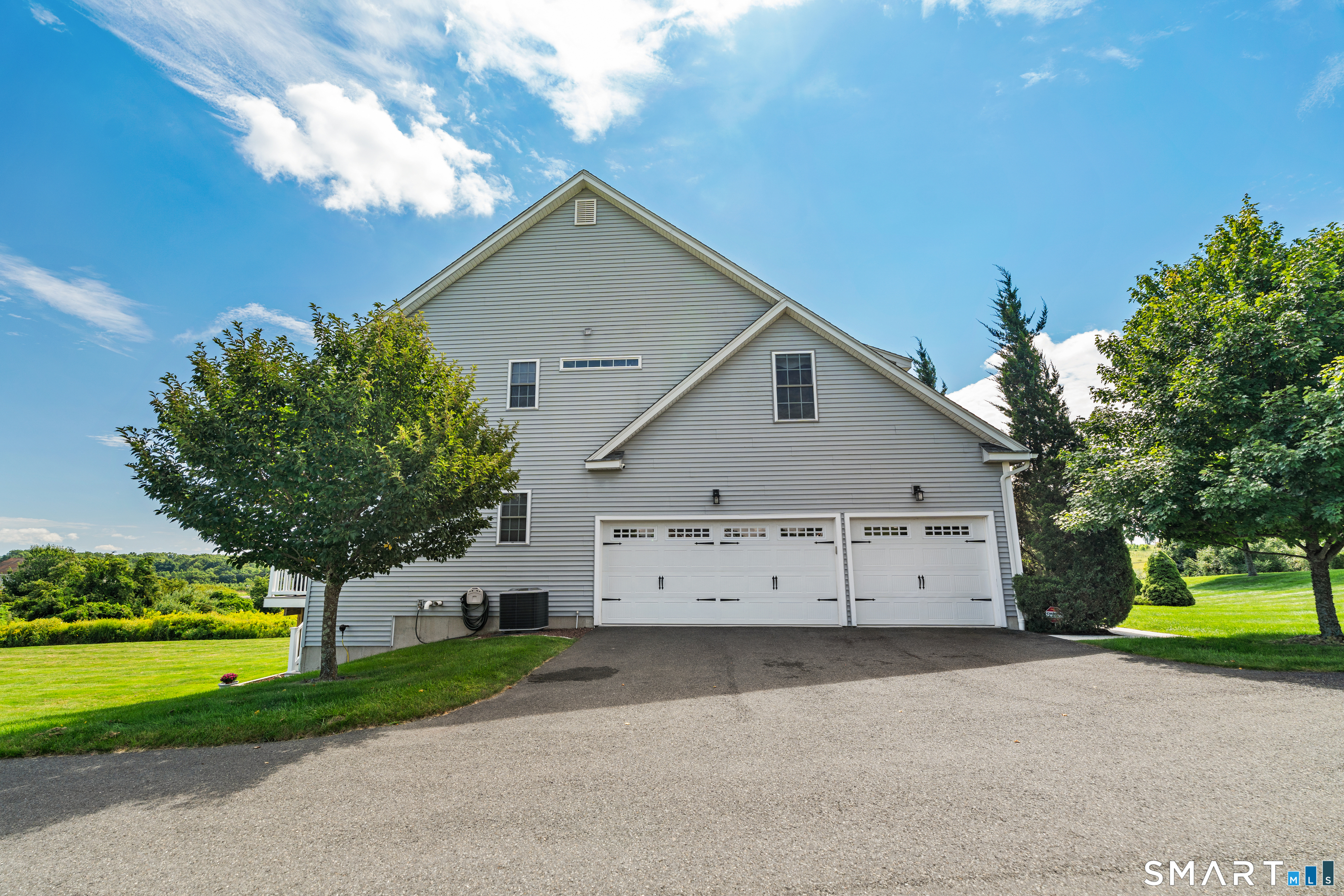 42 Windy Ridge Lane Watertown, CT 06795 - Photo 4 of 40 Gallery Image 4