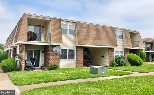 $1,950 | 22-2 Florence Tollgate, Florence, NJ 08518