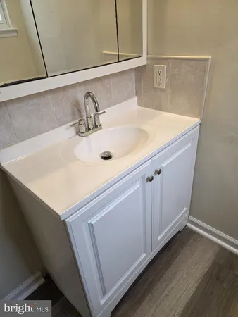 $1,950 | 22-2 Florence Tollgate, Florence, NJ 08518