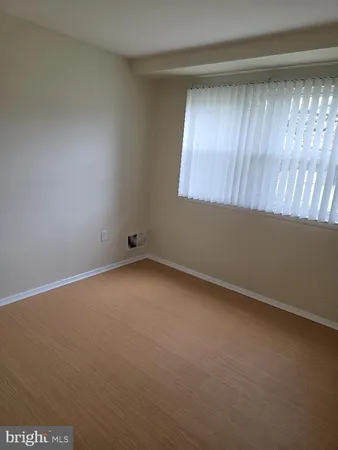 $1,950 | 22-2 Florence Tollgate, Florence, NJ 08518