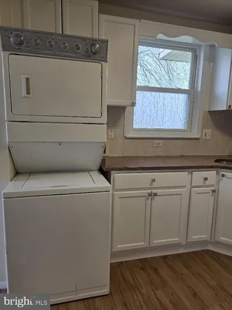 $1,950 | 22-2 Florence Tollgate, Florence, NJ 08518