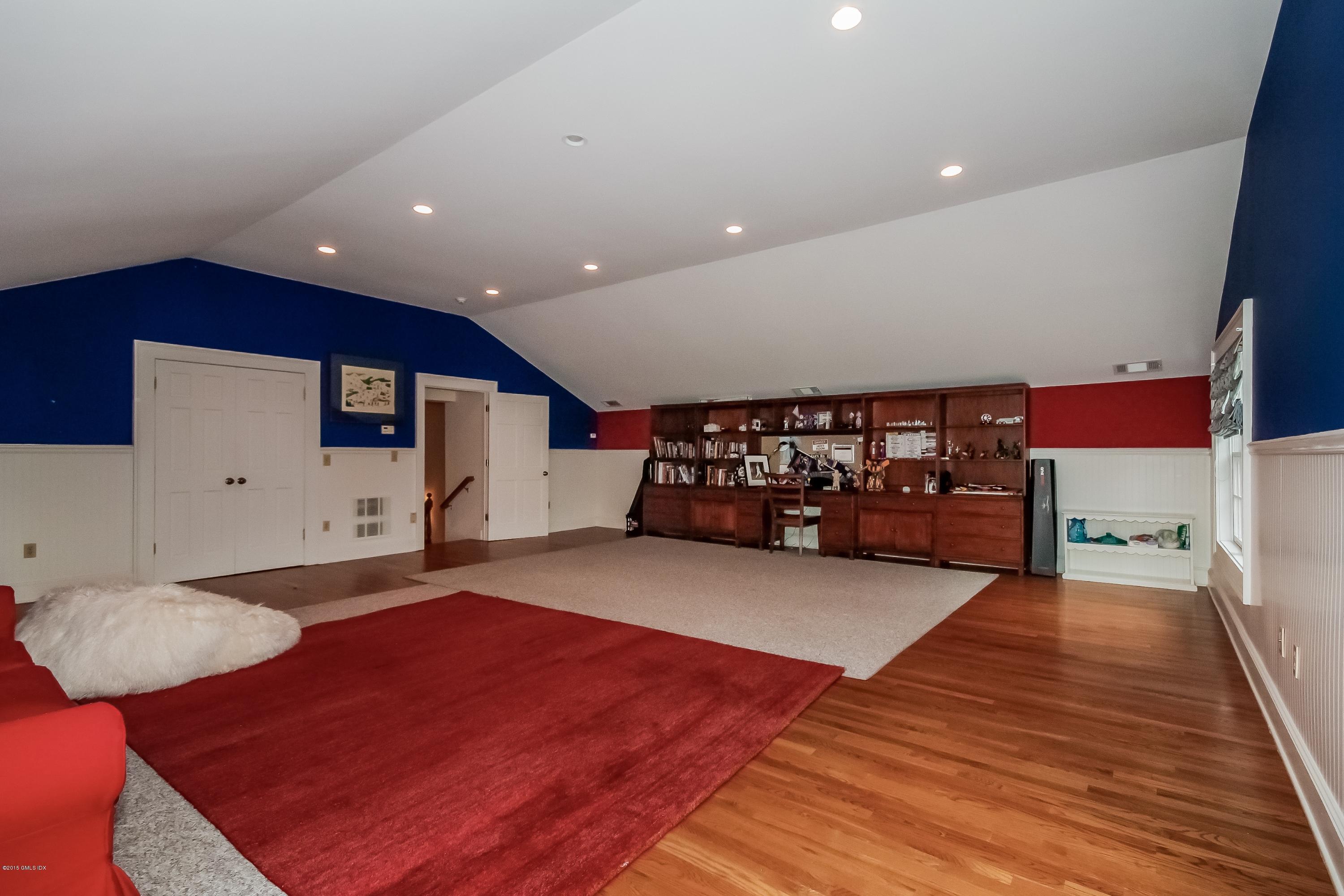25 Willow Run Road Greenwich, CT 06831 - Photo 17 of 24 044-Bedroom-1216299-print