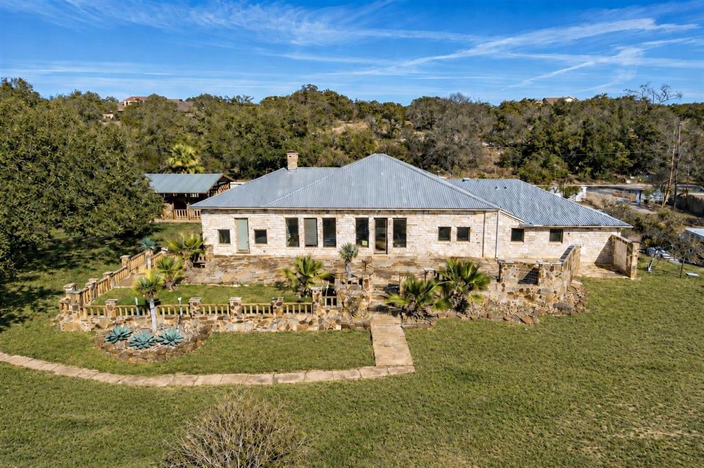 340 Barton Ranch Road Dripping Springs, TX 78620 - Photo 6 of 38 Gallery Image 6