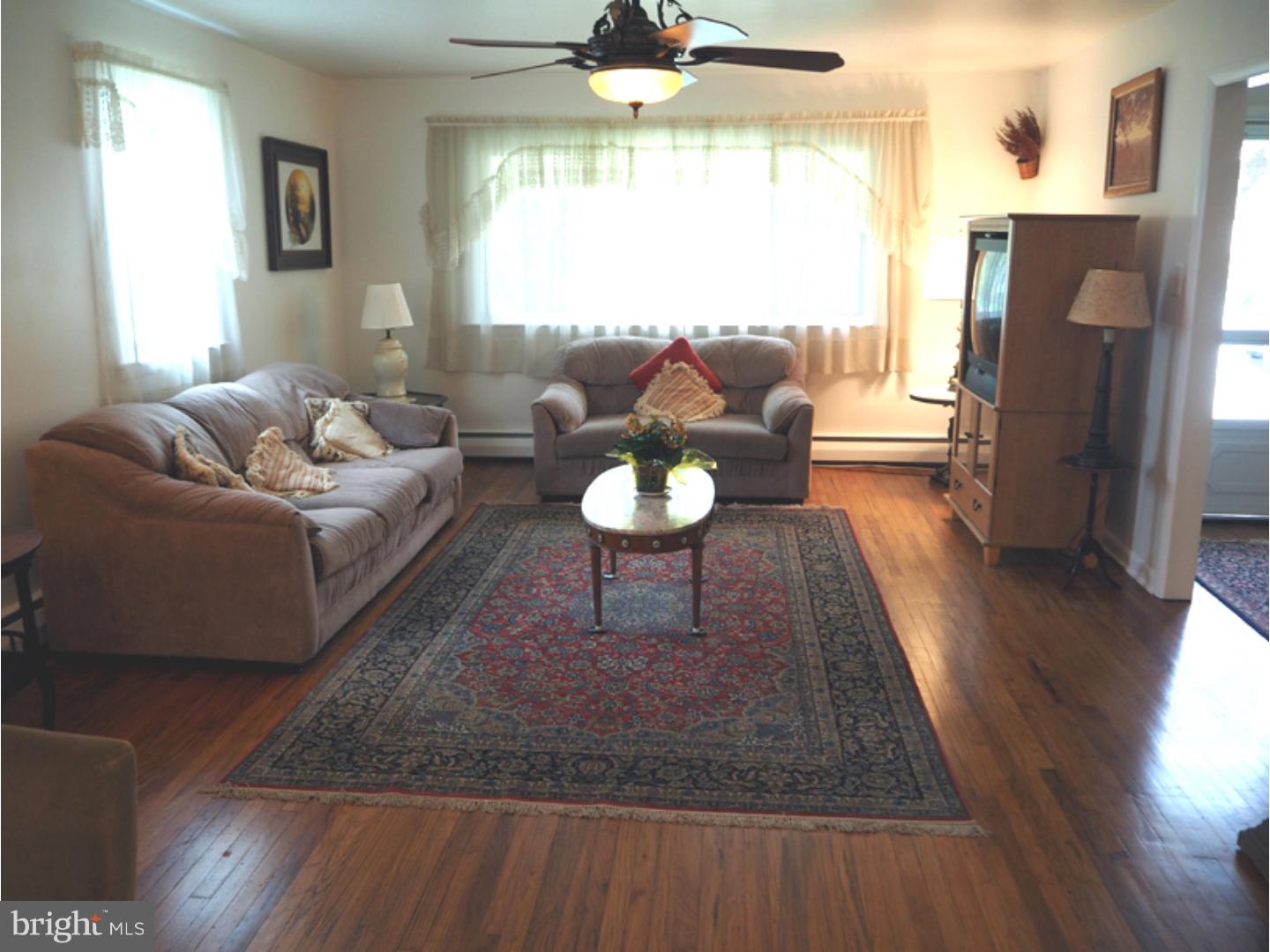 113 Bartholomew Road Berwyn, PA 19312 - Photo 4 of 23 Living Room