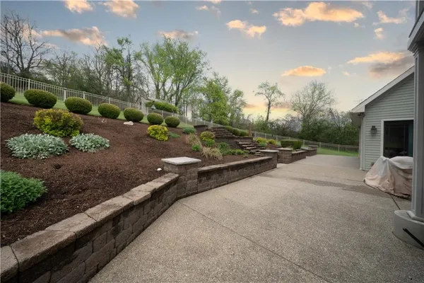 $539,900 | 657 Lakeview Drive, Washington, PA 15301