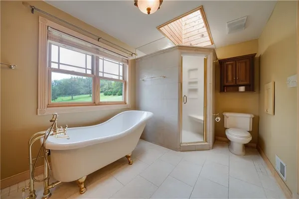 $539,900 | 657 Lakeview Drive, Washington, PA 15301