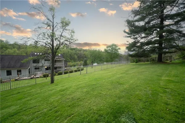 $539,900 | 657 Lakeview Drive, Washington, PA 15301