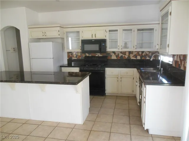 $2,295 | 2516 Chenault Circle, Henderson, NV 89074