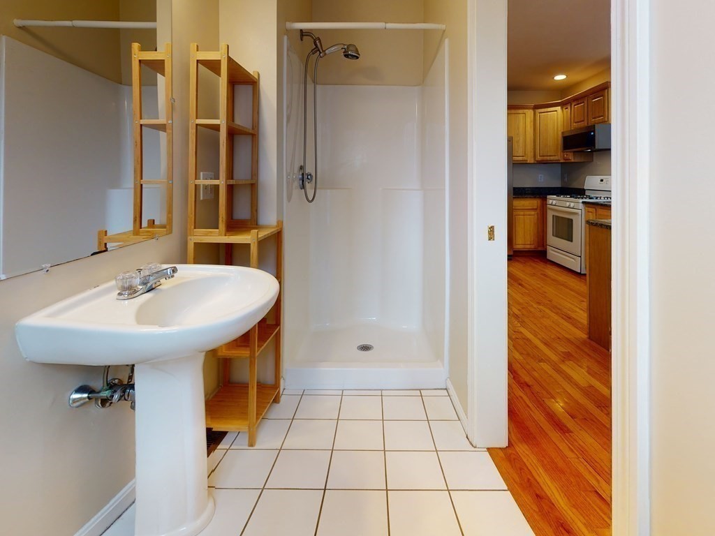 47 Alder Street, Unit 22 Waltham, MA 02453 - Photo 13 of 27