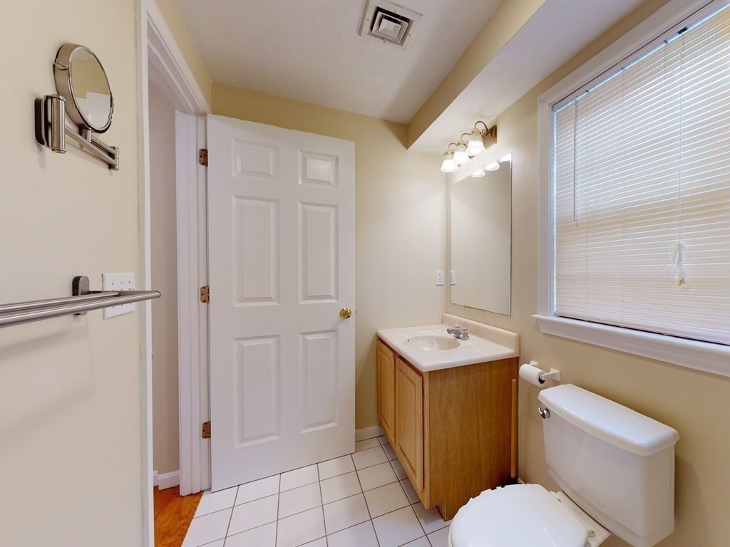 47 Alder Street, Unit 22 Waltham, MA 02453 - Photo 19 of 27